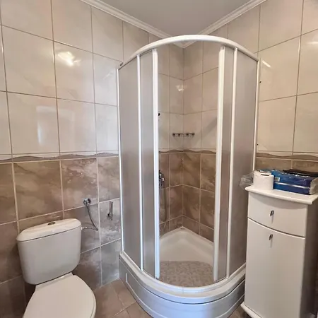 Apartment Belani, Own Parking Tivat Buitenkant foto